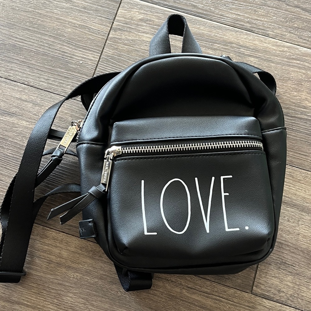 🤑LOWEST PRICE - NWOT RAE DUNN Love convertible backpack purse black